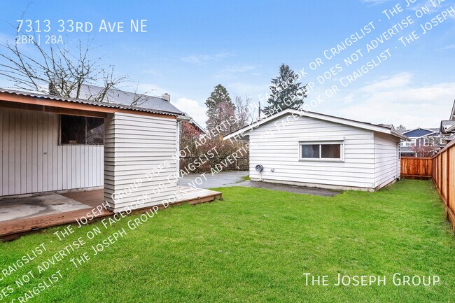 Building Photo - 7313 33rd Ave NE