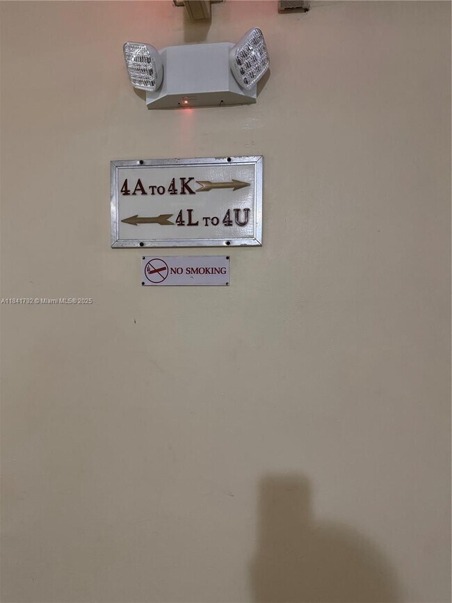 Building Photo - 2935 NE 163rd St