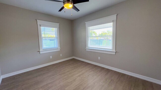 Building Photo - DL Georgia