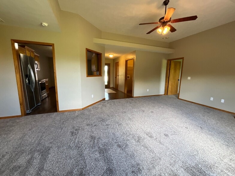 Building Photo - 740 Jefferson Ct