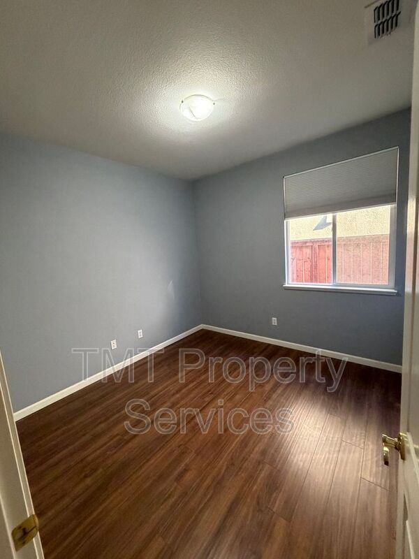 Building Photo - 9429 Gensler Ct