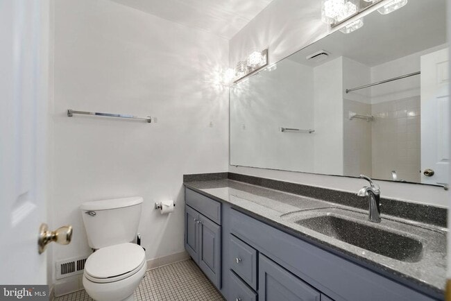 Building Photo - 8207 Cedar Landing Ct