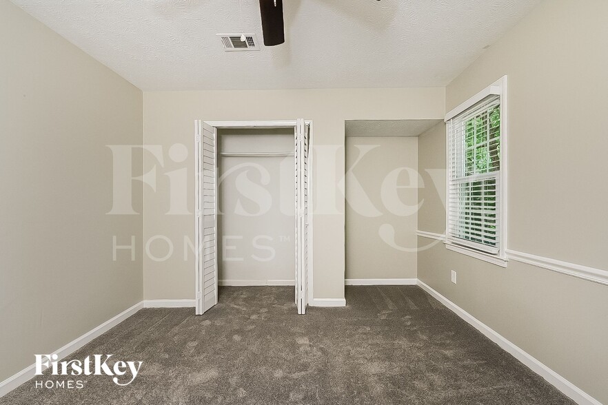 Building Photo - 1985 Wrights Way