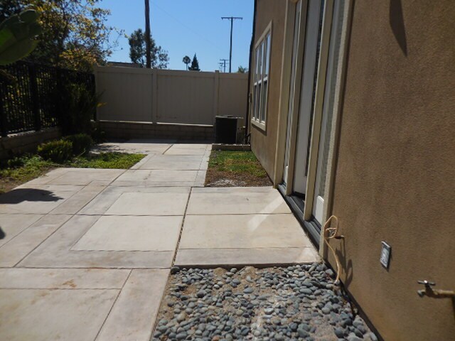 Building Photo - 2101 Canyon Cir