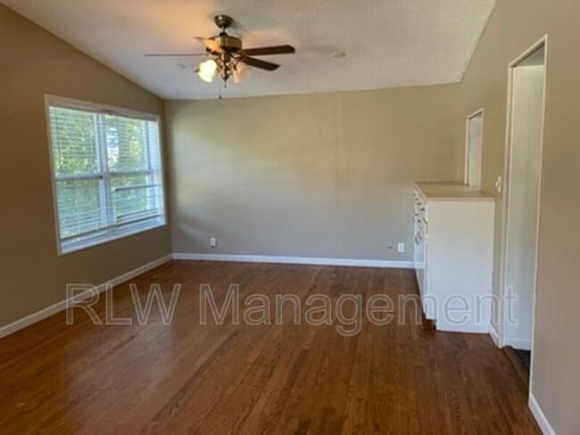 Building Photo - 206 Osceola Ave