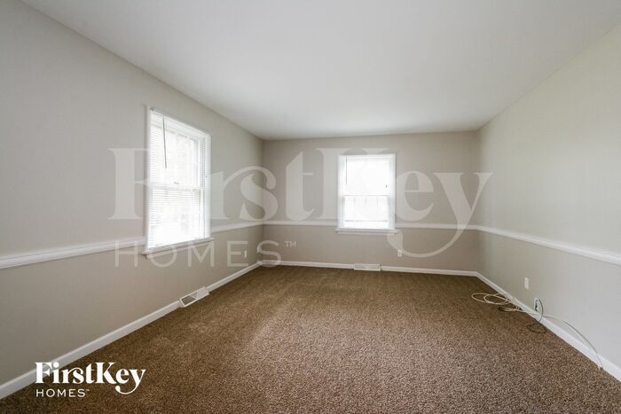 Building Photo - 186 River Valley Dr