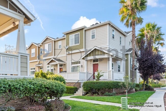 Building Photo - 2801 Lavender Terrace