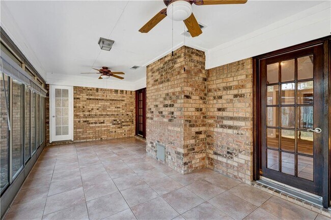 Building Photo - 116 Windsor Ct