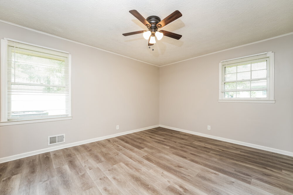 Building Photo - 3730 Sunny Hill Dr