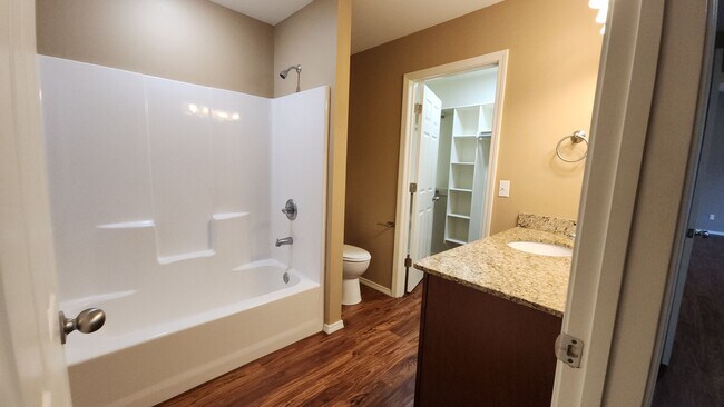 Building Photo - 2002 S Frankfort Ave