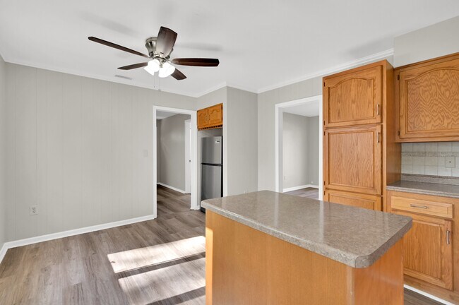 Building Photo - 4329 Whitehall Ln