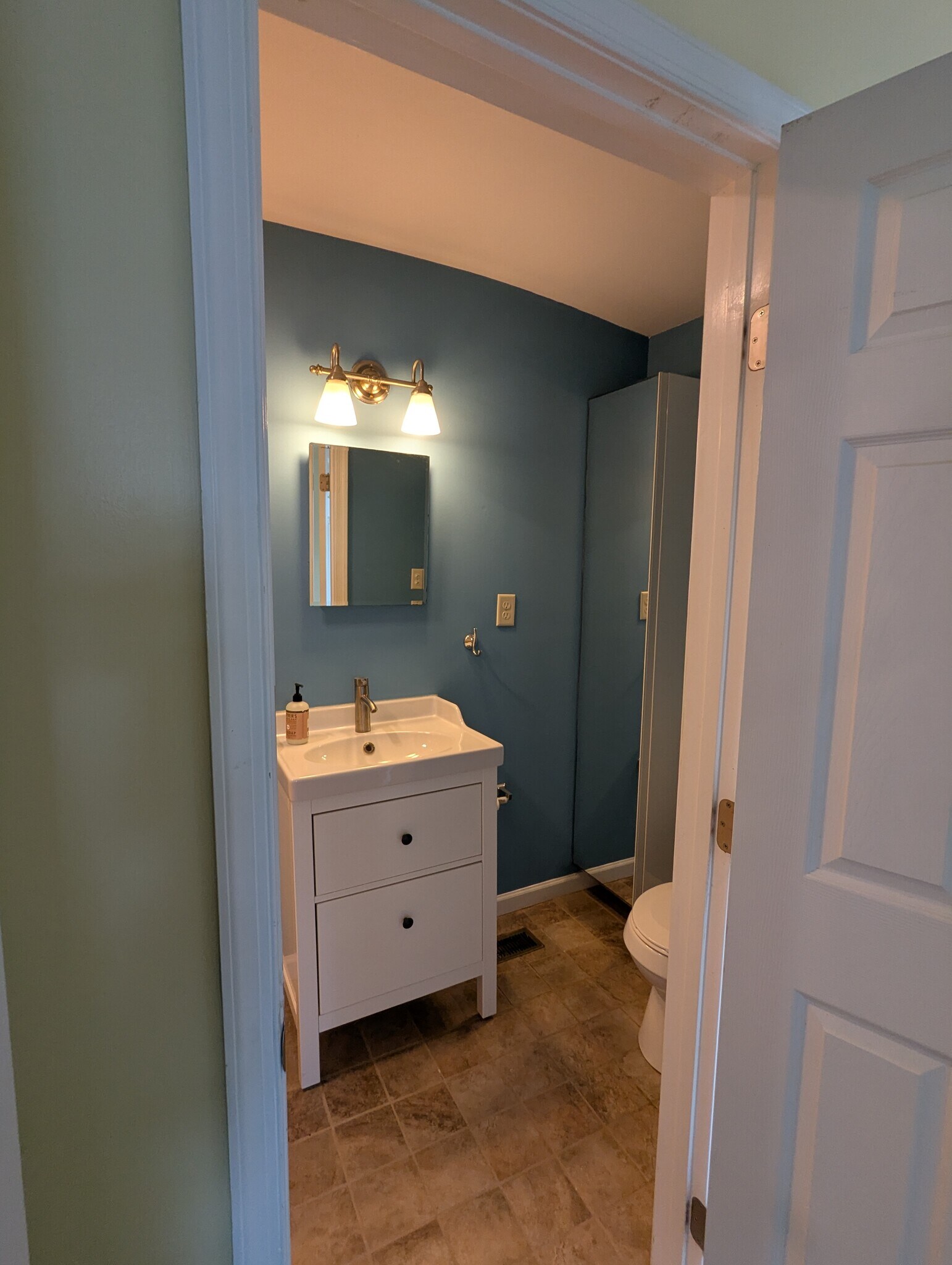 Building Photo - 1658 Yakona Rd