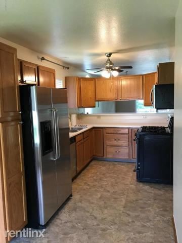 Building Photo - 3 br, 3 bath Duplex - 6065 Fairgrove St