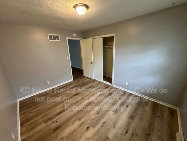 Building Photo - 3028 N 71 St