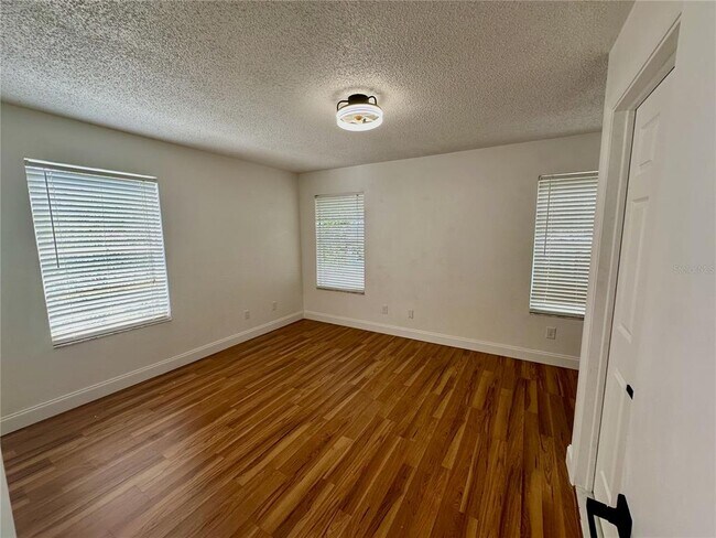 Building Photo - 2320 Pebble Brook Rd