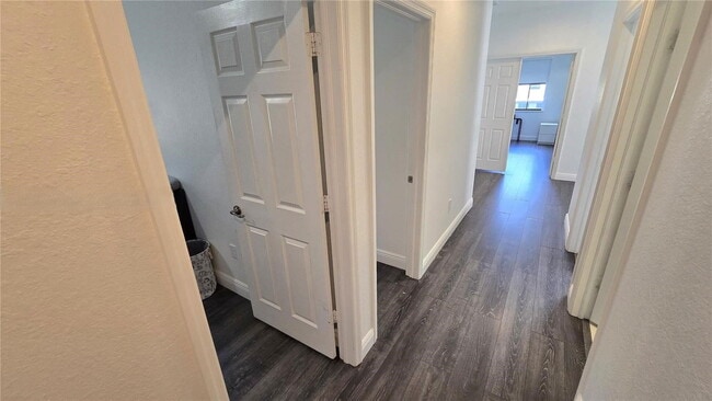 Building Photo - 10032 NW 87th Terrace