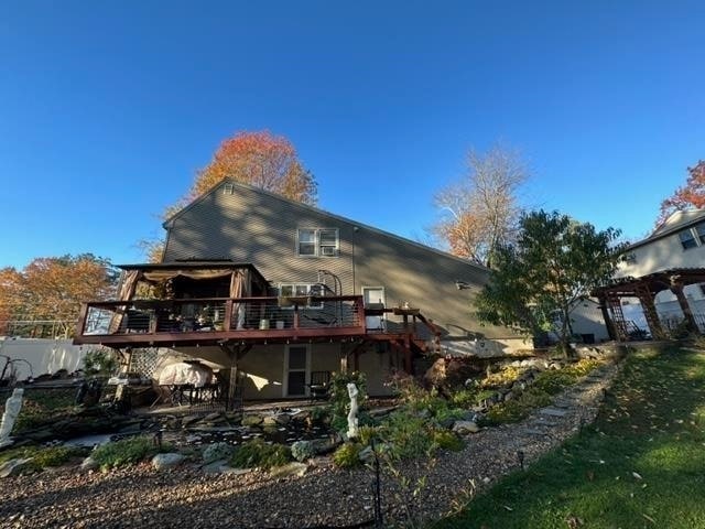 Building Photo - 7 Bradford St