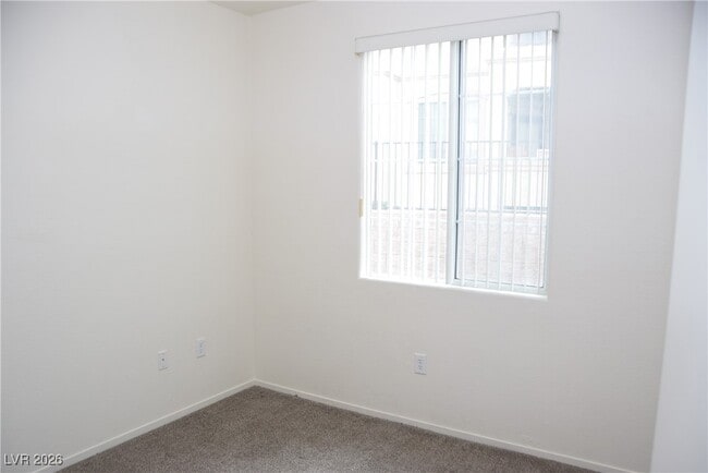 Building Photo - 50 Aura de Blanco St