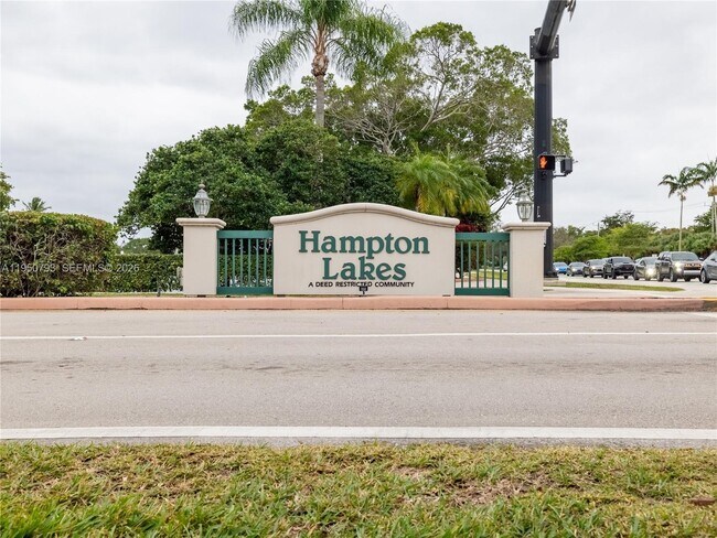 Building Photo - 206 SW 159th Way