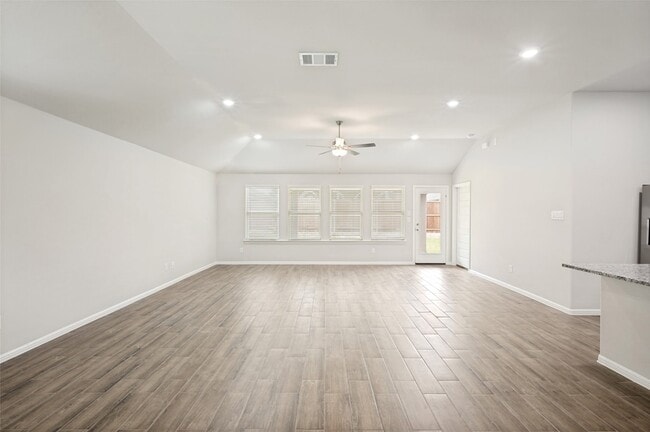 Building Photo - 14057 Kempt Dr