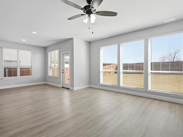 Building Photo - 624 Pawprint Holw