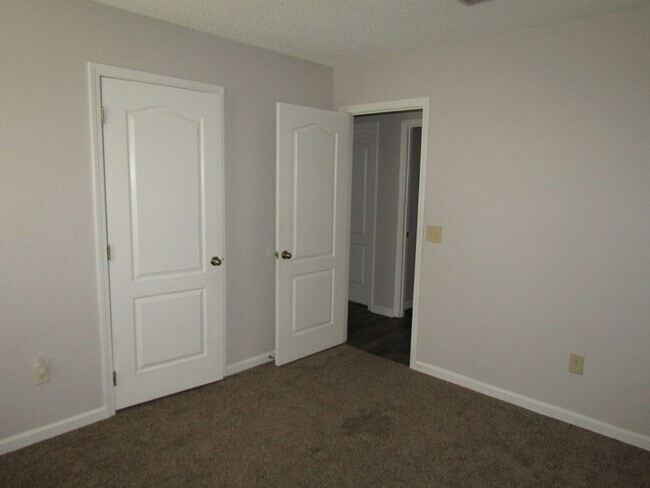 Building Photo - 110 Tempest Ln