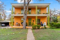 Building Photo - F28