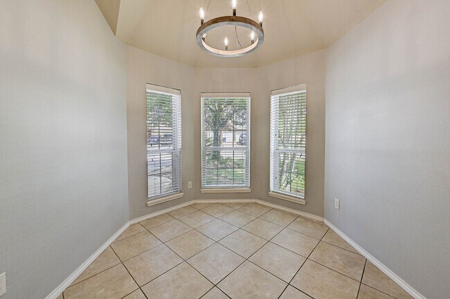 Building Photo - 18923 Bluestone Hollow Ln