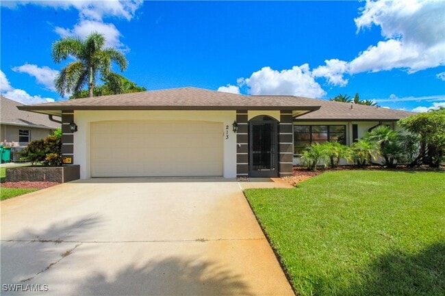 Building Photo - 213 Bay Meadows Dr