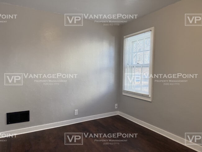 Building Photo - 1123 S Baird St