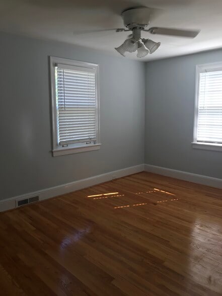Bedroom 3 - 230 Parkview Pl