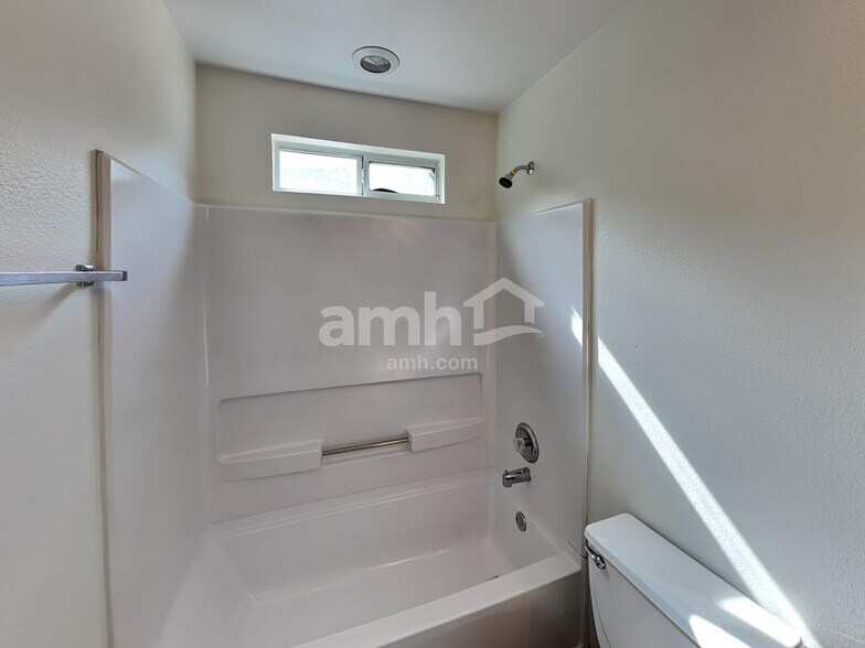 Building Photo - 4031 Arbor Heights