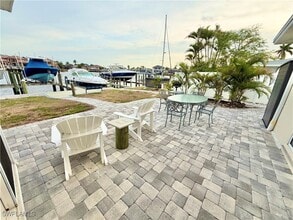 Building Photo - 1730 Bikini Ct