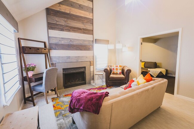 Interior Photo - Waterfront Apartments (TCT 1600, LLC)