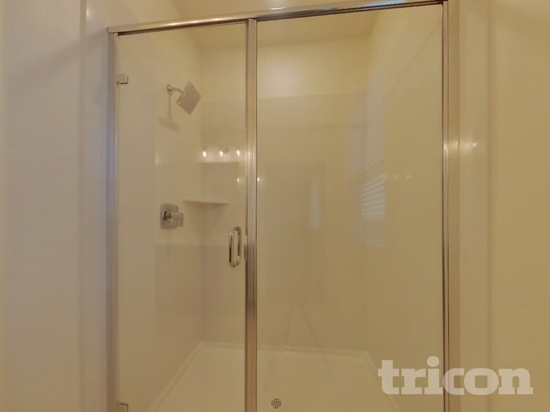 Building Photo - 2054 Delta Vw Ave