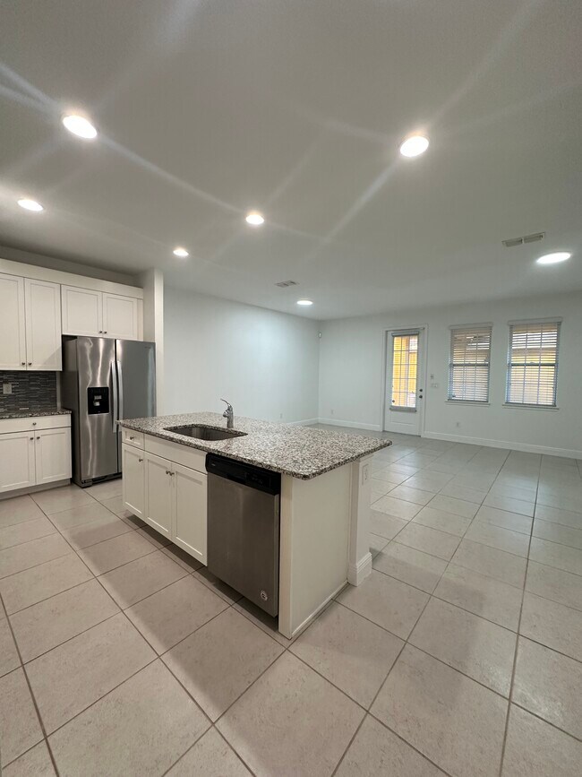 Building Photo - 15479 Sugar Citrus Dr