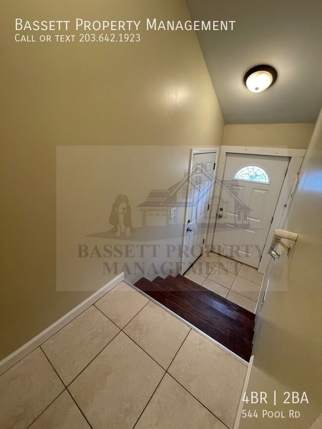 Building Photo - 544 Pool Rd