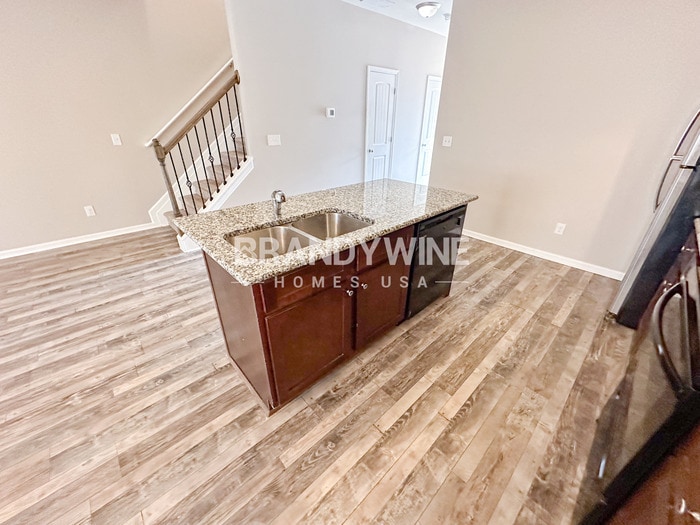 Building Photo - 1916 Old Dogwood