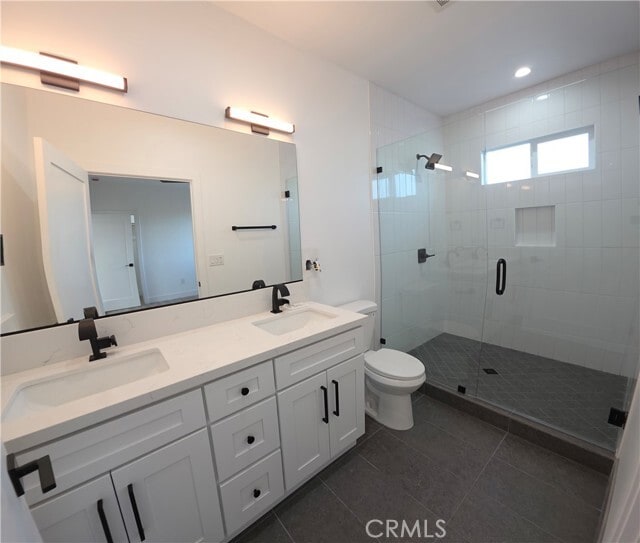 Building Photo - 4705 N Lakewood Blvd