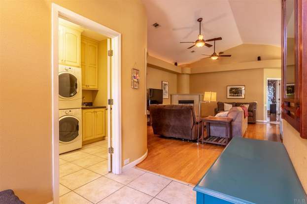 Building Photo - 9945 Rail Cir