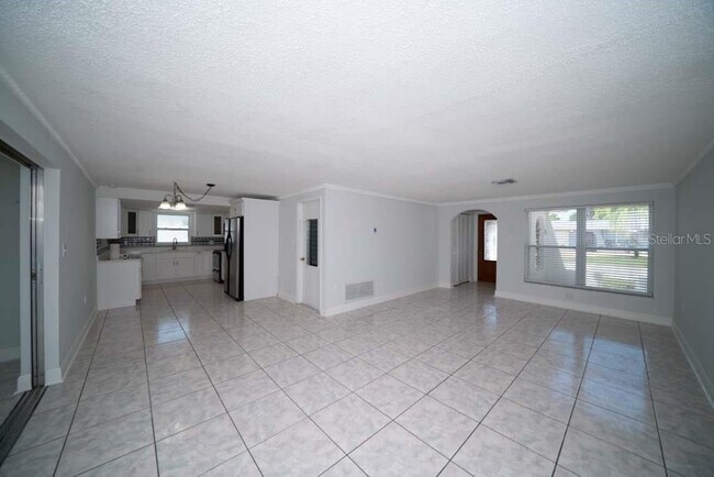 Building Photo - 8948 Lido Ln