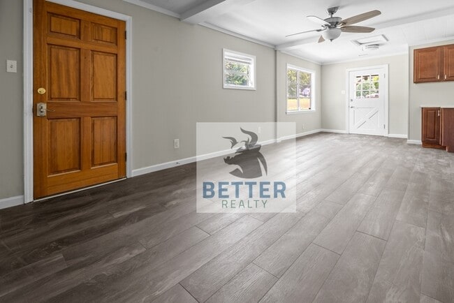 Building Photo - 3912 Martin Ave