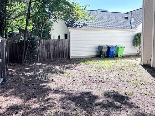Building Photo - 4249 Beacon Heights Dr