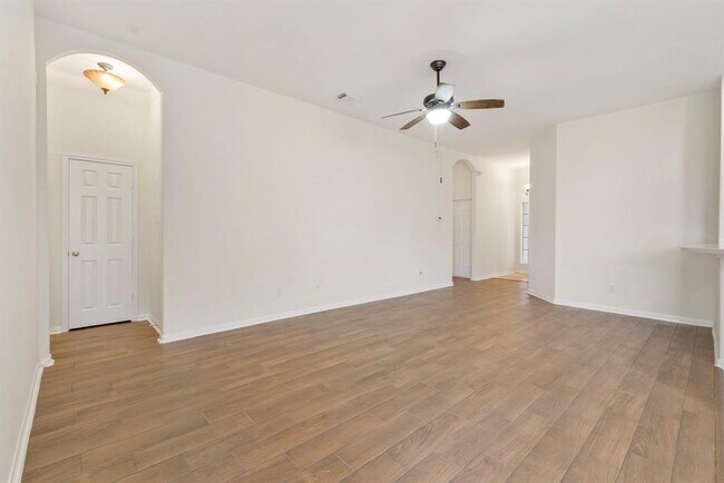 Building Photo - 31719 Cattail Park Ct
