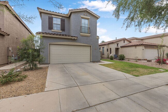 Building Photo - Lovely 3 bed / 2.5 bath Home in the Power ...