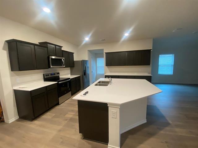 Building Photo - 112 Sunberry Dr