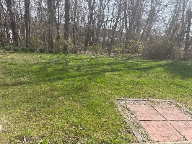 Building Photo - 1 Bedroom 1 Bath 2 Story Cottage-Suburban SD