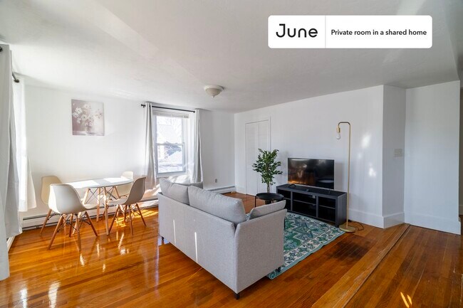 Building Photo - Room in Shared 4 bed/2 bath home in Newton Corner