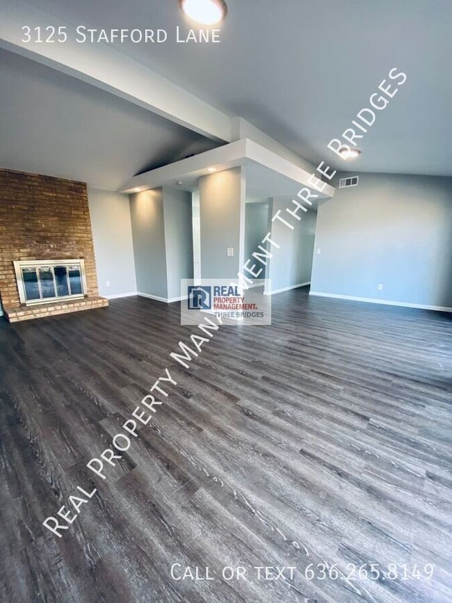 Building Photo - 3125 Stafford Ln