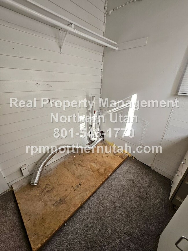Building Photo - 3 Bedroom 1 Bath Ogden Home Coming Soon!